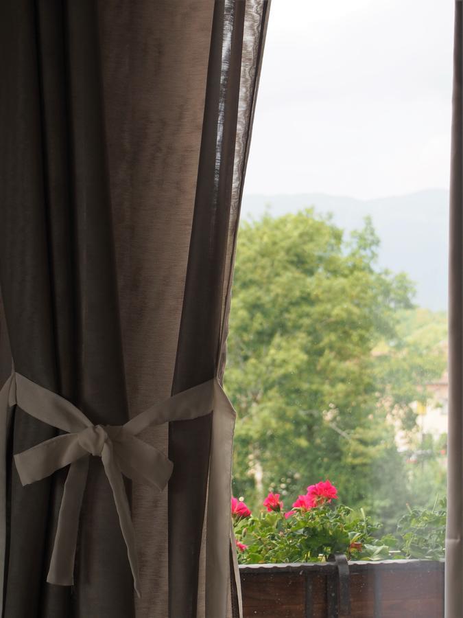 Les Lumieres De Geneve Grilly Exterior foto